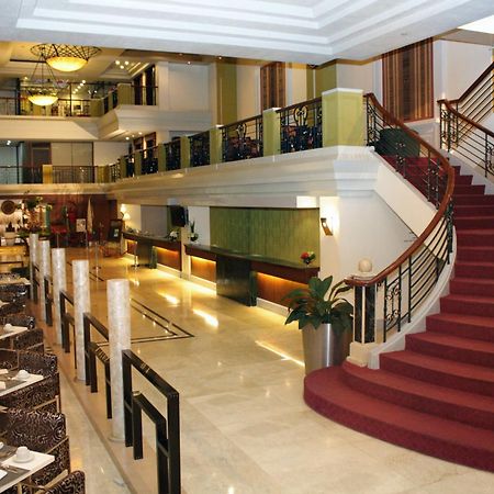 The Royal Mandaya Hotel Davao City Exterior foto