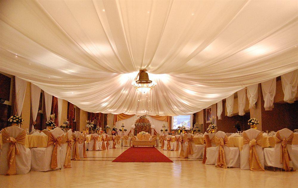 The Royal Mandaya Hotel Davao City Exterior foto