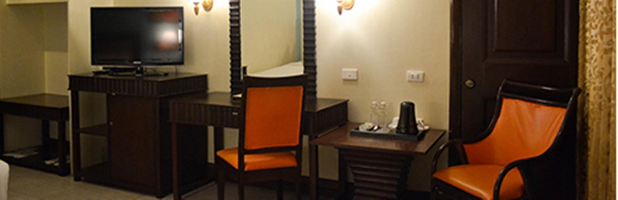 The Royal Mandaya Hotel Davao City Exterior foto
